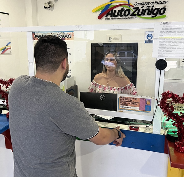 autozuniga-cursos-manejo-licencia-carro-tulua-clases-colombia-auto18