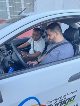 autozuniga-cursos-manejo-licencia-carro-tulua-clases-colombia-auto7